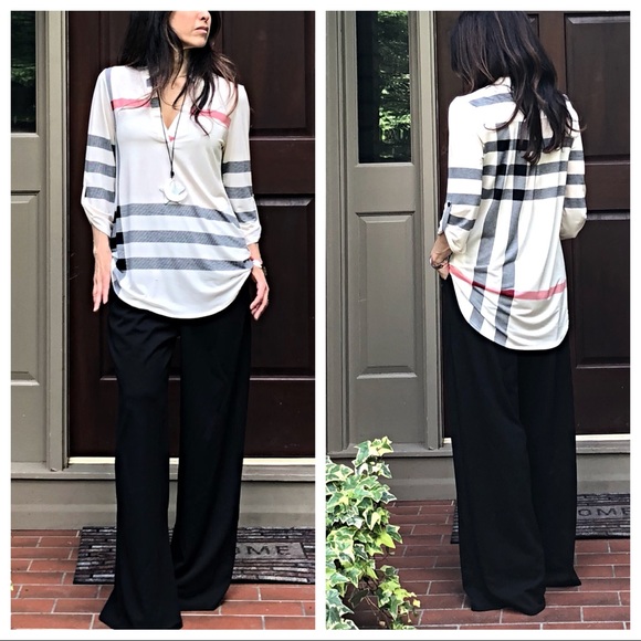 ✨LAST ONE ✨Parisian pretty rolled sleeves blouse - Picture 3 of 7